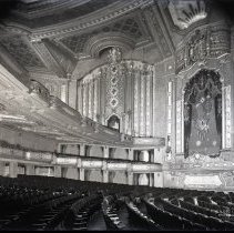 MO-Saint Louis-Ambassador Left Auditorium Wall from Main Floor